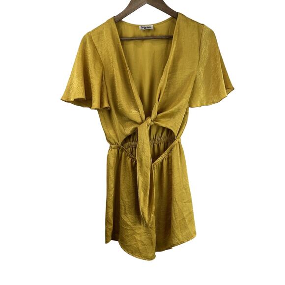 Show Me You Mumu Romper Small Yellow Gia Tie Front Flutter Sleeve Trendy Cute - Picture 1 of 11